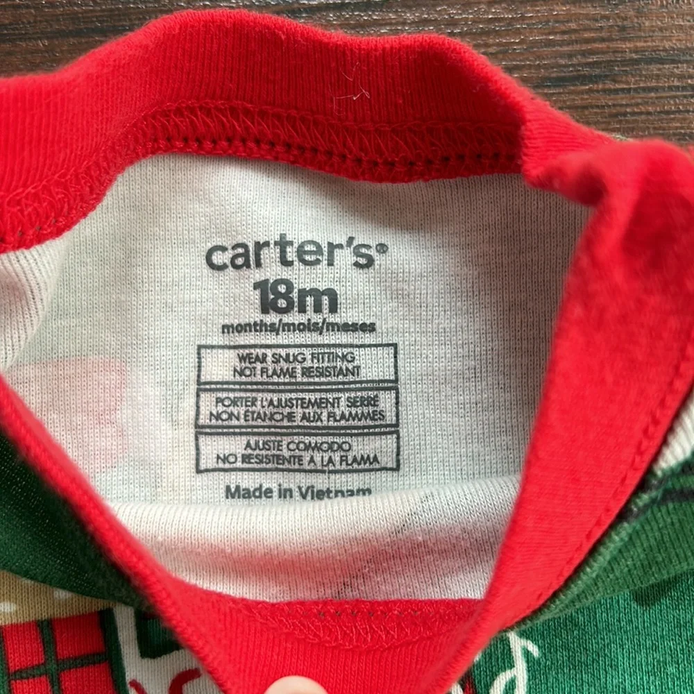Carter’s Christmas Pajama Set Sz 18M